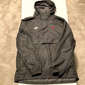 NIKE AIR JORDAN WINDBREAKER